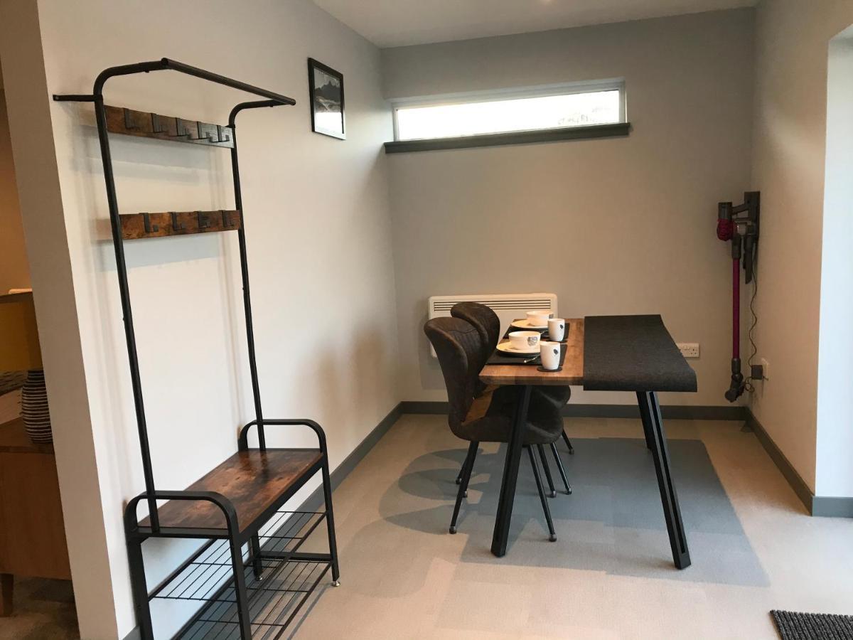 Riverside Apartments Kilmaluag ภายนอก รูปภาพ